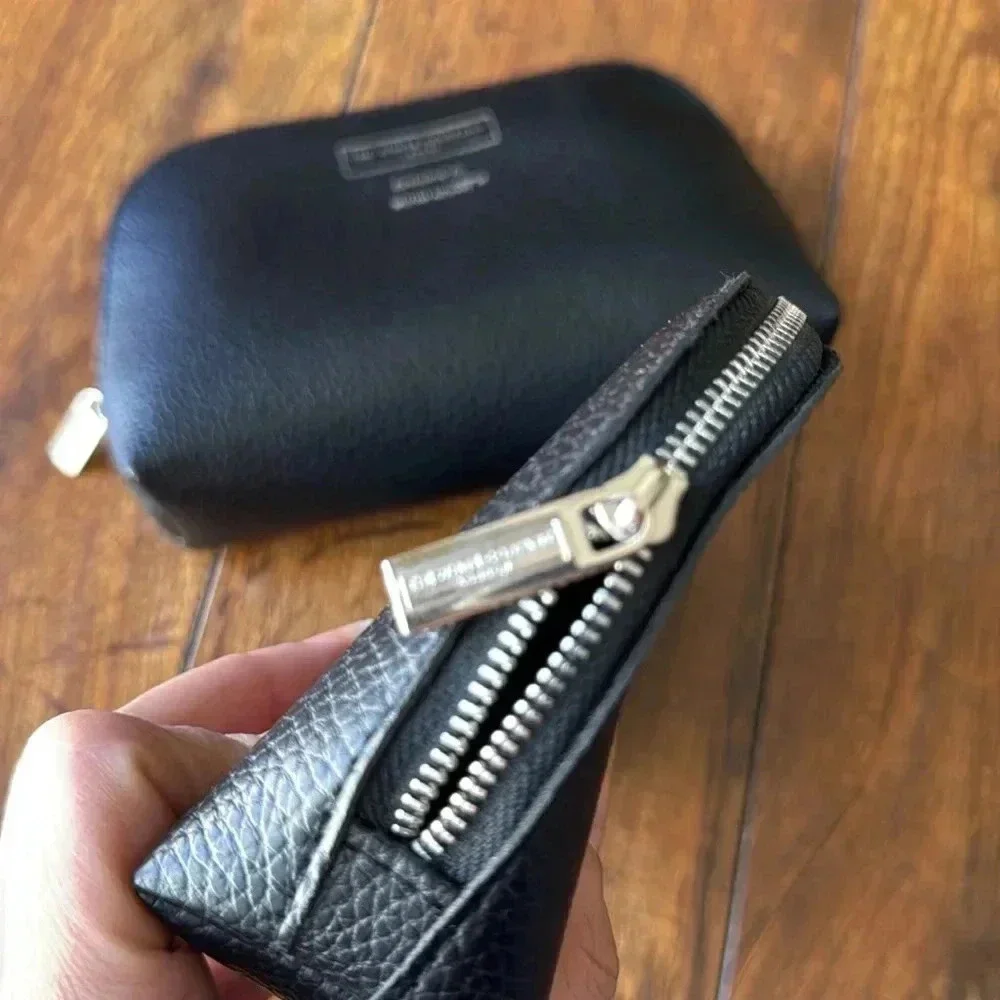 2 New Makeup bags - Picture 2 of 2